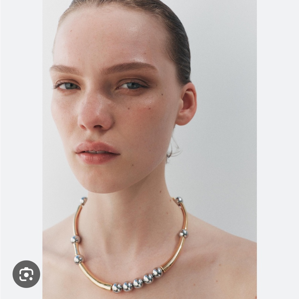 Zara NWT metal piece necklace 4736/033